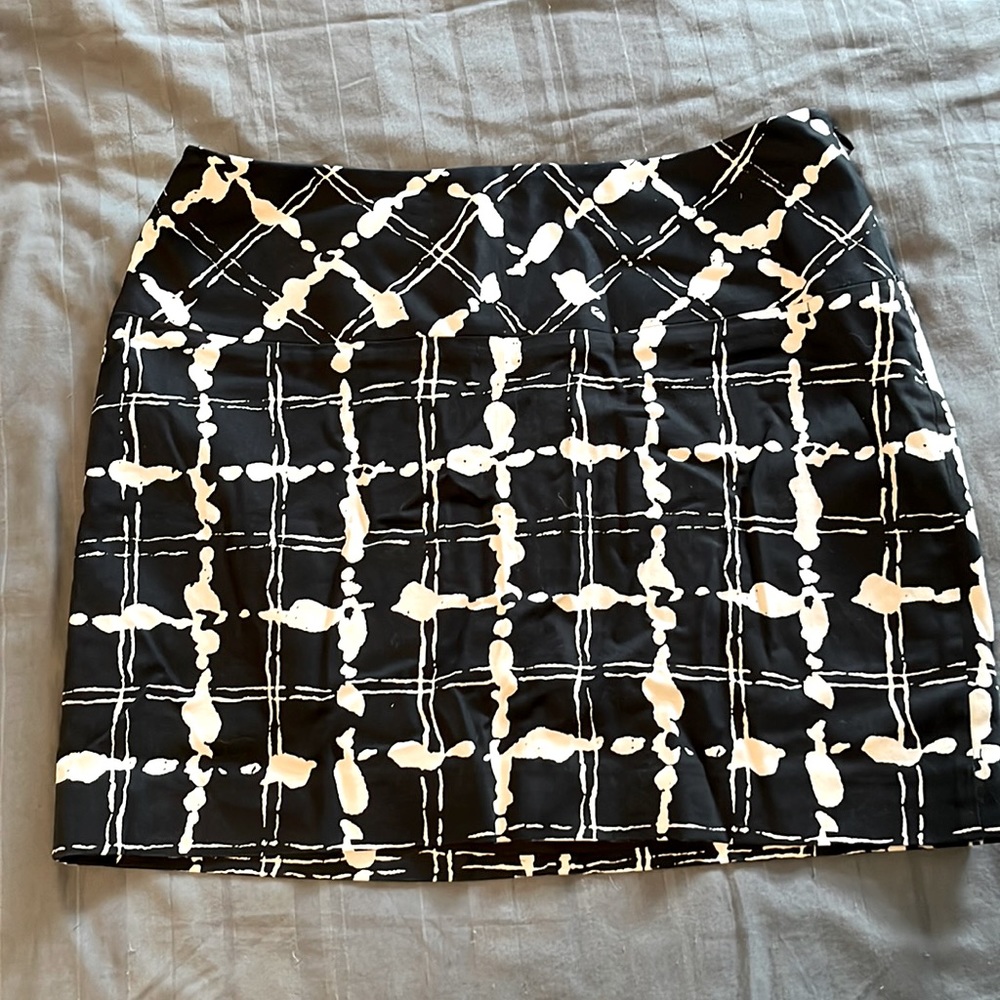 Express design studio black-and-white mini skirt - size 0
